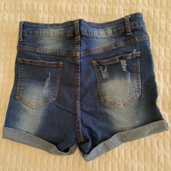 Jean shorts Shein - Picture 3 of 4